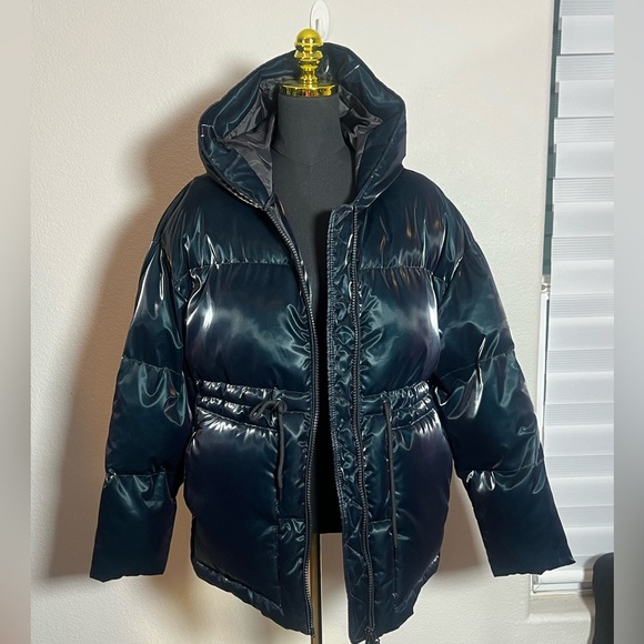 COPY - NWT, Hudson Puffer Coat, Jacket.  Small, Crop.  Black/Teal.  $85. - Picture 1 of 6